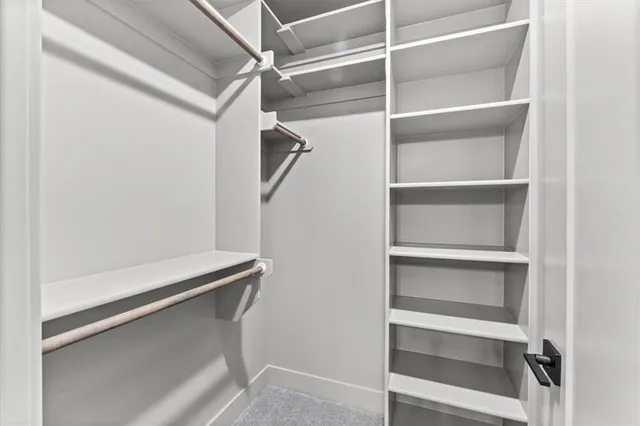 $1,278,490 | 6101 Northwest 58th Street, Kansas City, MO 64151