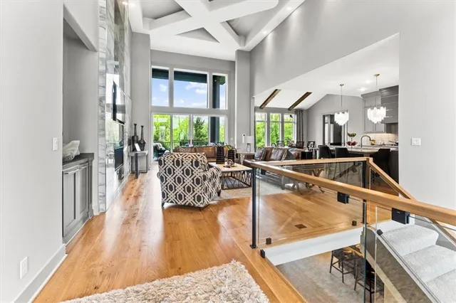 $1,278,490 | 6101 Northwest 58th Street, Kansas City, MO 64151