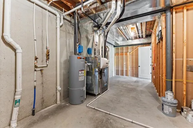 $1,278,490 | 6101 Northwest 58th Street, Kansas City, MO 64151