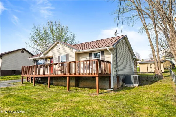 $229,900 | 807 South 8th Street, La Follette, TN 37766