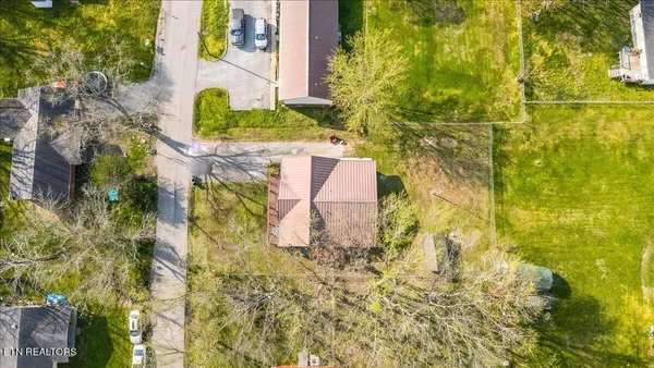 $229,900 | 807 South 8th Street, La Follette, TN 37766