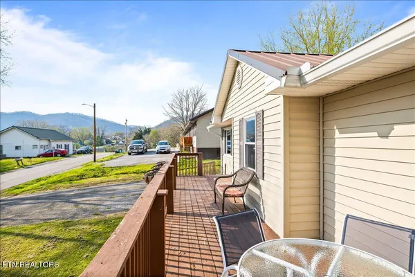 $229,900 | 807 South 8th Street, La Follette, TN 37766