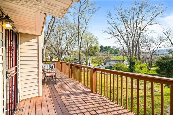 $229,900 | 807 South 8th Street, La Follette, TN 37766