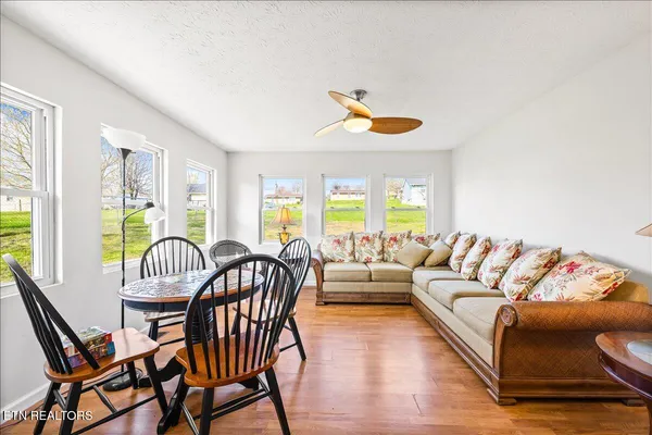 $229,900 | 807 South 8th Street, La Follette, TN 37766