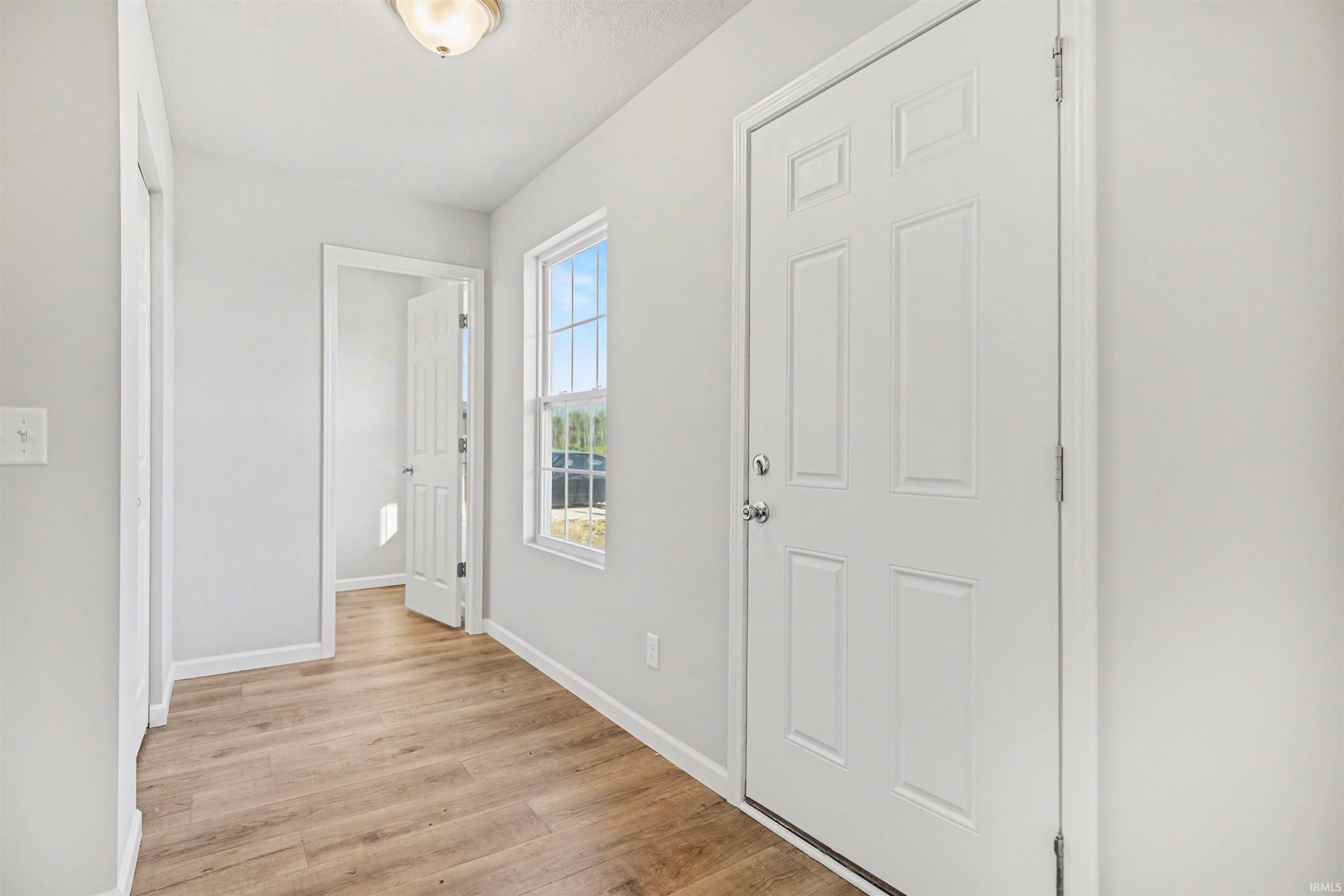 2167 Miami Trail Huntington, IN 46750 - Photo 2 of 24