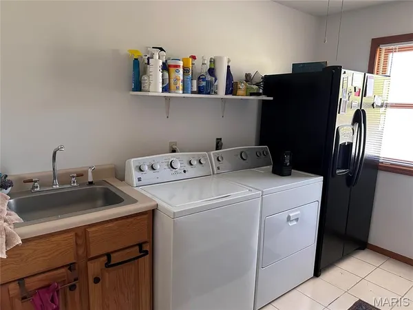 $395,000 | 484 County Road 304, Poplar Bluff, MO 63901