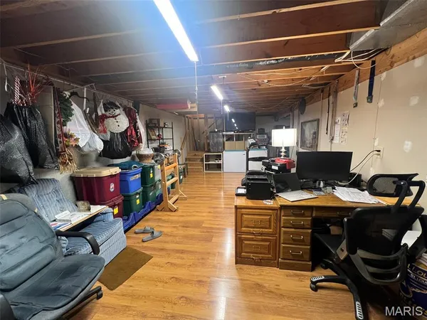 $395,000 | 484 County Road 304, Poplar Bluff, MO 63901