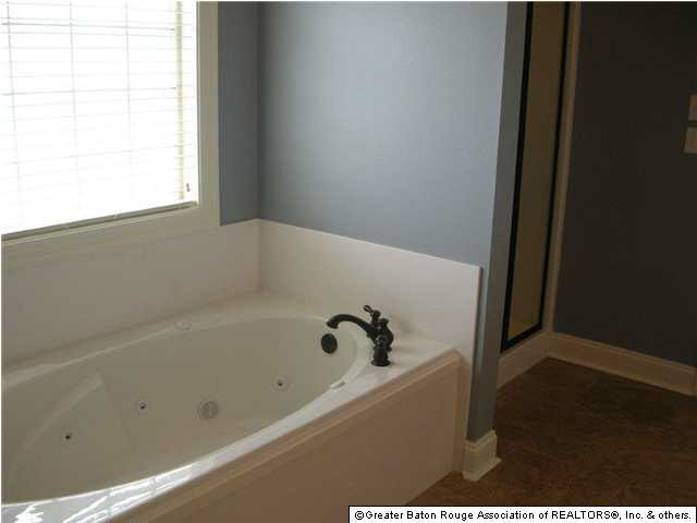 10707 Springtree Avenue Baton Rouge, LA 70810 - Photo 15 of 21 Gallery Image 15
