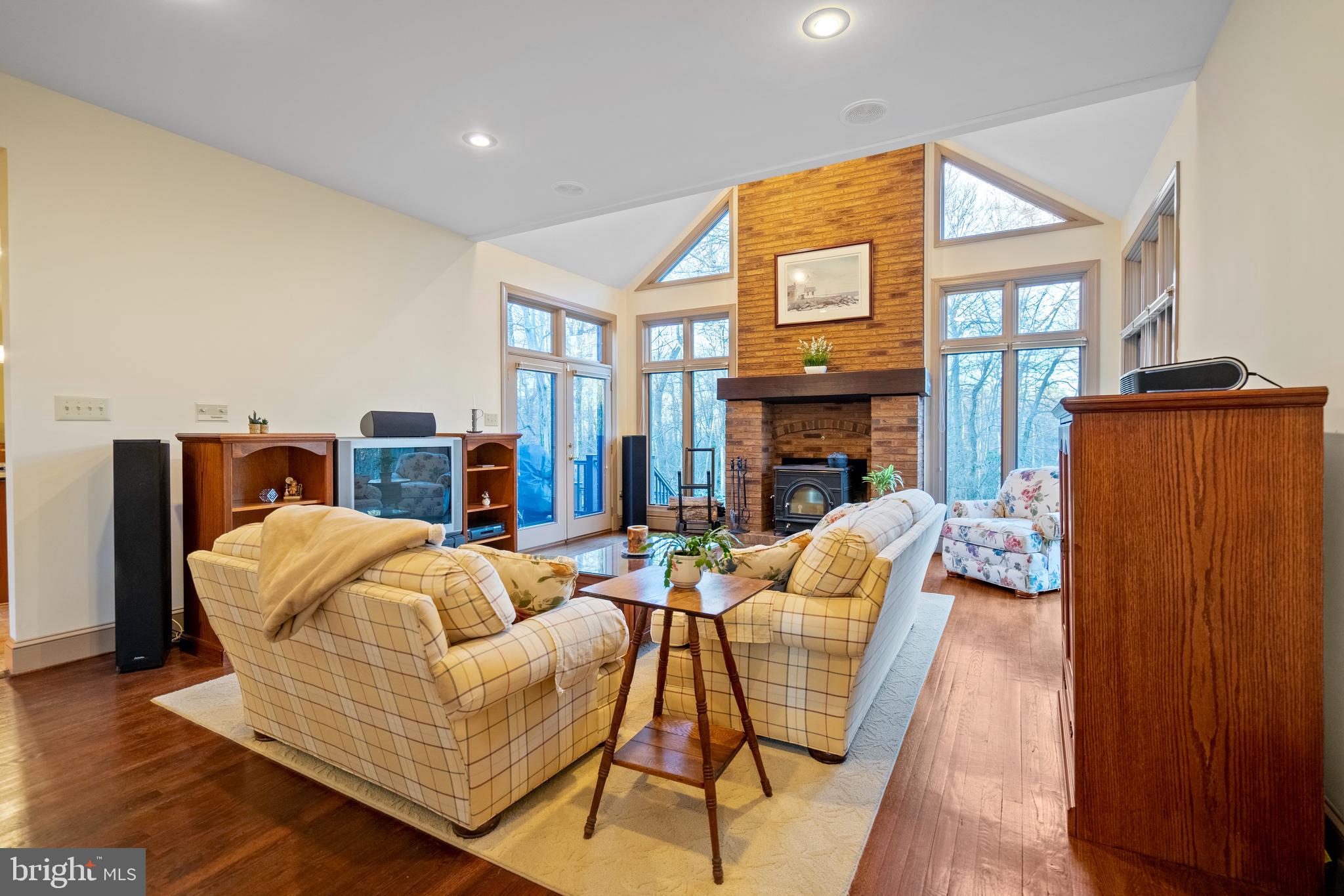 10614 Gambrill Park Road Frederick, MD 21702 - Photo 3 of 51