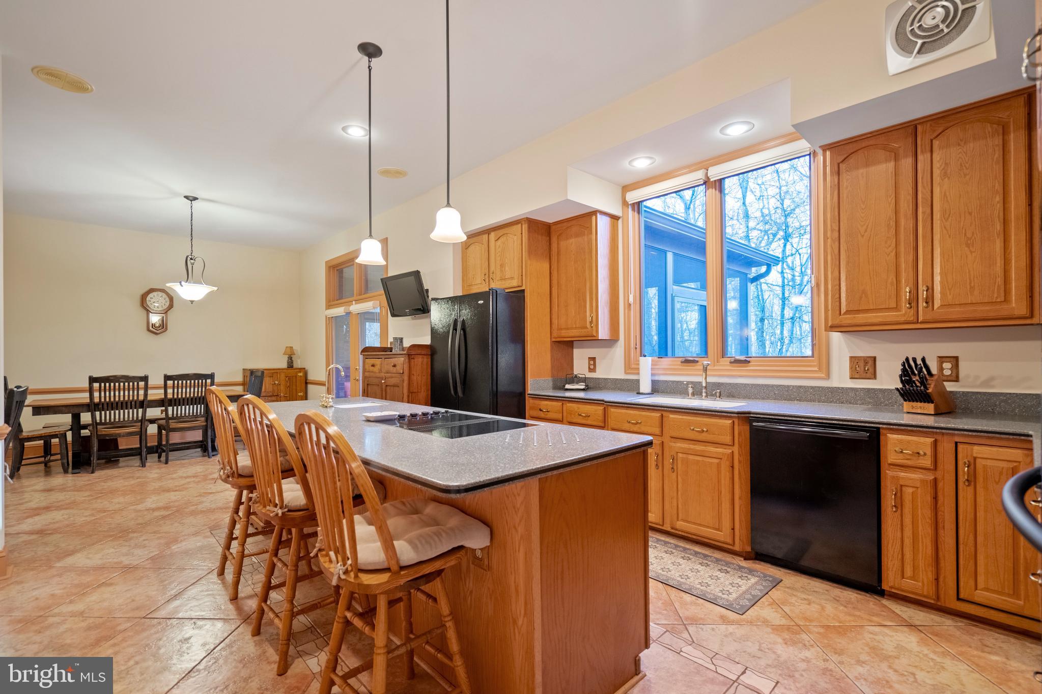 10614 Gambrill Park Road Frederick, MD 21702 - Photo 4 of 51
