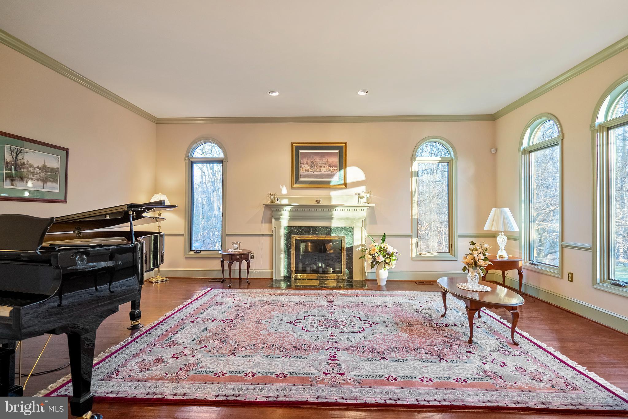 10614 Gambrill Park Road Frederick, MD 21702 - Photo 5 of 51