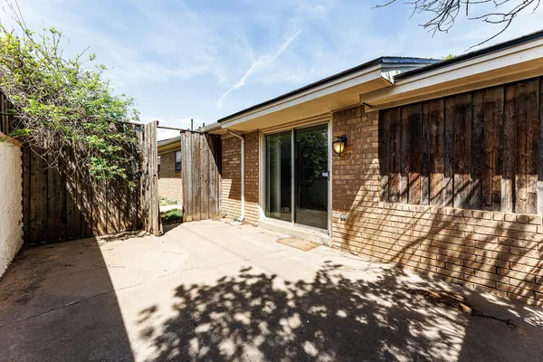 $310,000 | 7920 Albany Avenue, Lubbock, TX 79424