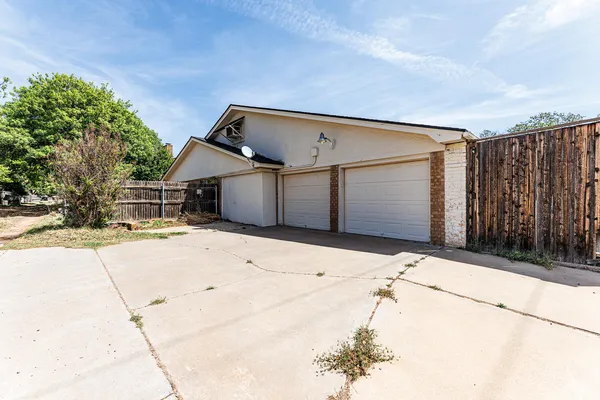 $310,000 | 7920 Albany Avenue, Lubbock, TX 79424