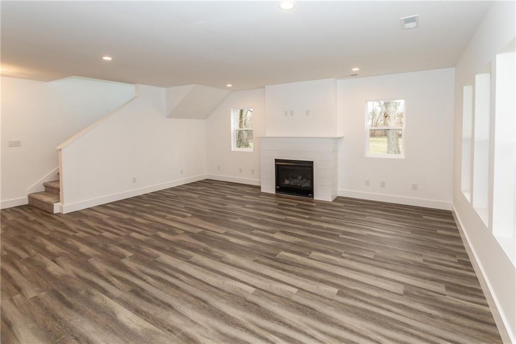 7218 Highland Road Indianapolis, IN 46268 - Photo 4 of 26 Gallery Image 4