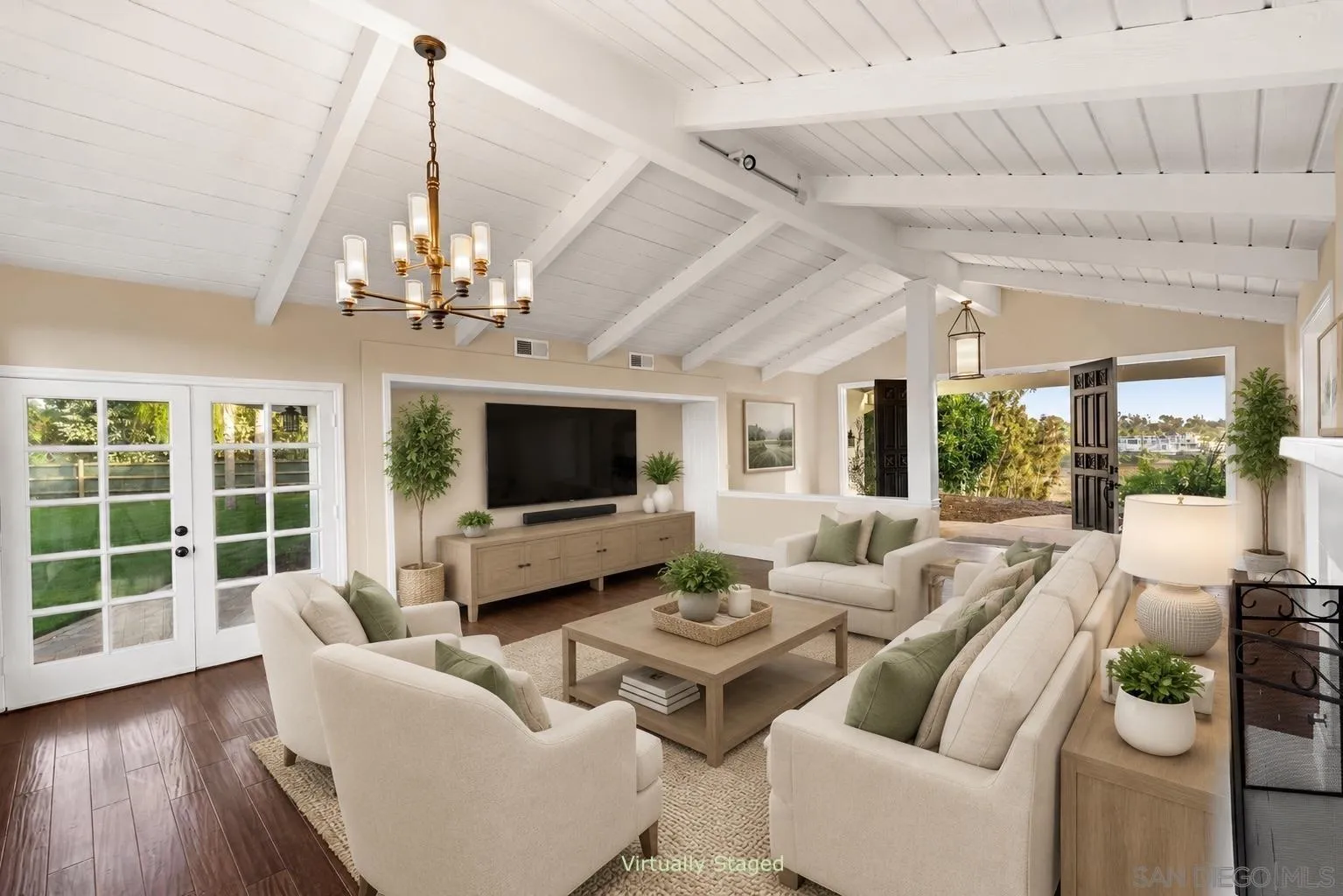 16551 Zumaque Street Rancho Santa Fe, CA 92067 - Photo 8 of 58 Virtually Staged