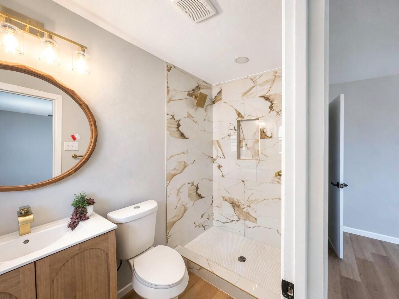 4906 18th Street Lubbock, TX 79416 - Photo 21 of 32 32-interior_primary_bathroom_2