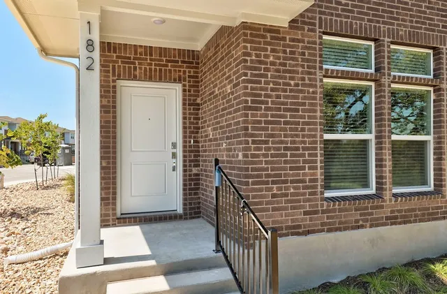 $1,775 | 605 West South Street, Unit 182, Leander, TX 78641