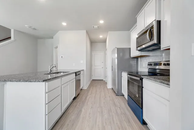 $1,775 | 605 West South Street, Unit 182, Leander, TX 78641