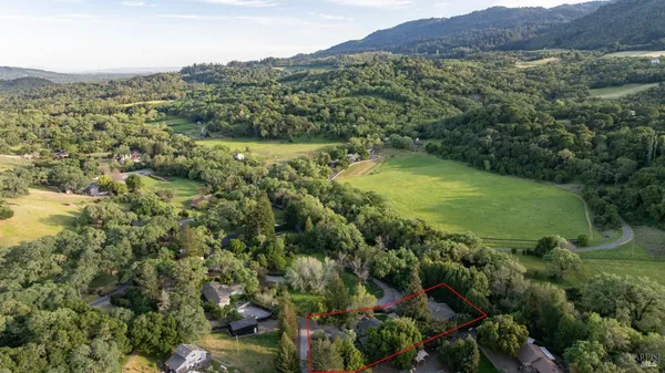 $3,000,000 | 3000 Warm Springs Road, Glen Ellen, CA 95442