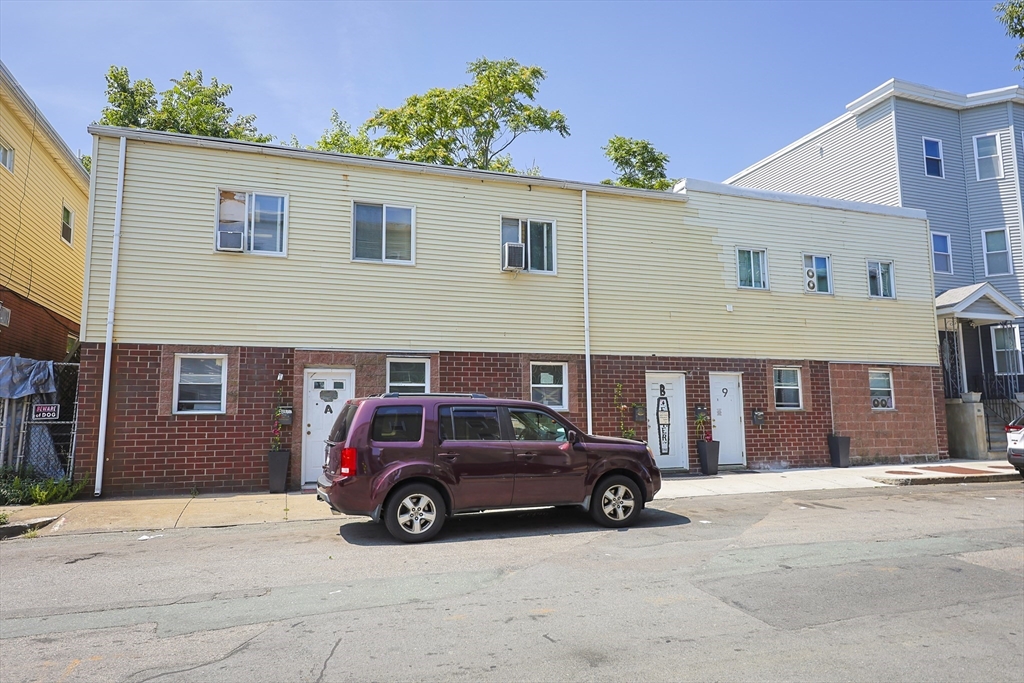 9 Shelby Street Boston, MA 02128 - Photo 5 of 10