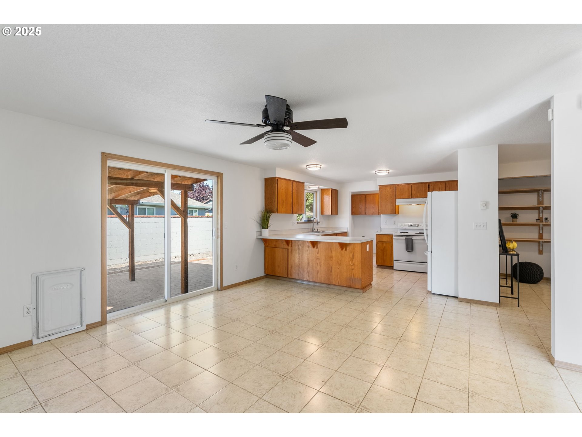 3196 Midway Road Hood River, OR 97031 - Photo 11 of 45