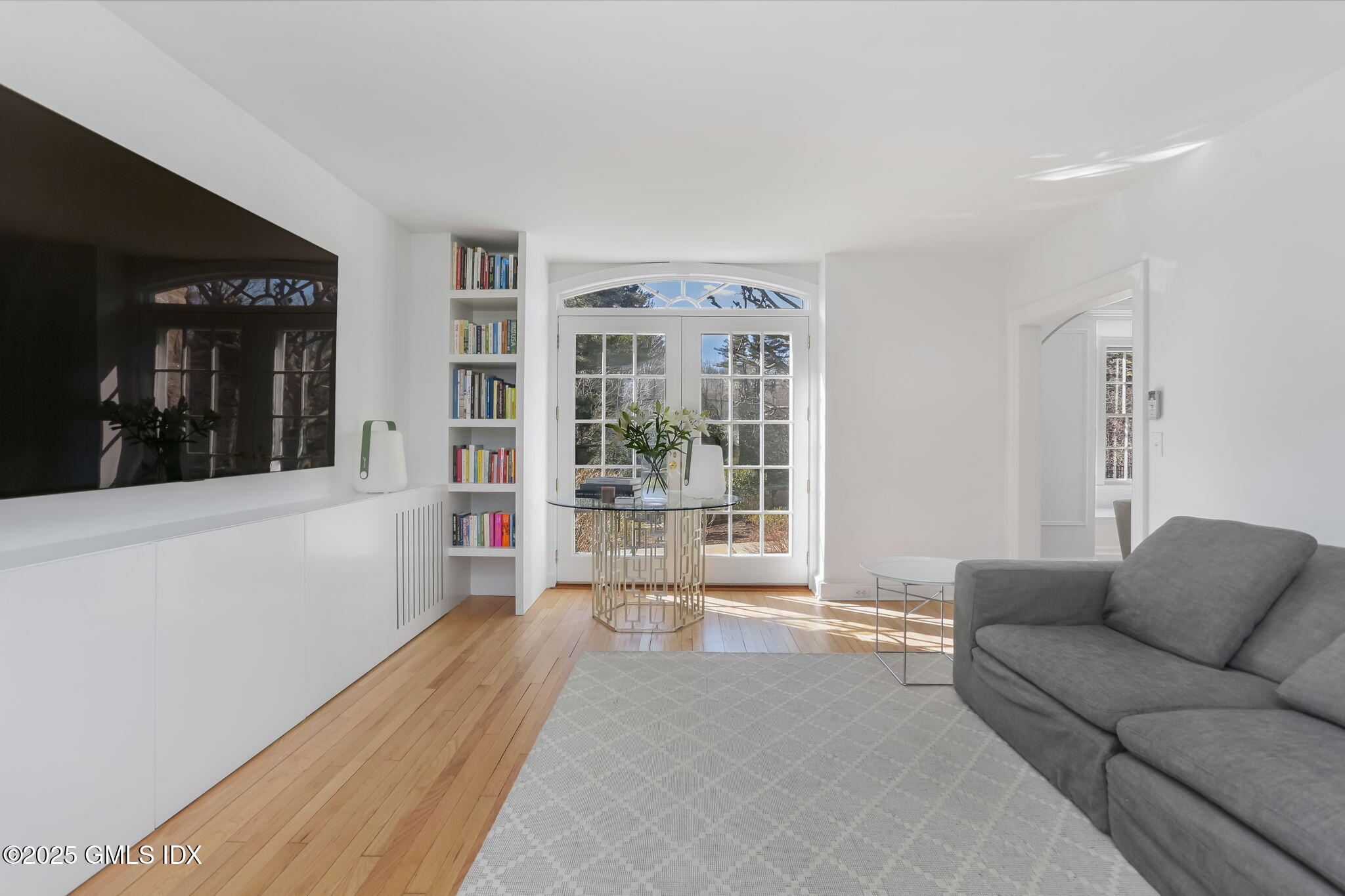 188 Stanwich Road Greenwich, CT 06830 - Photo 14 of 41 19-web-or-mls-188-stanwich-rd