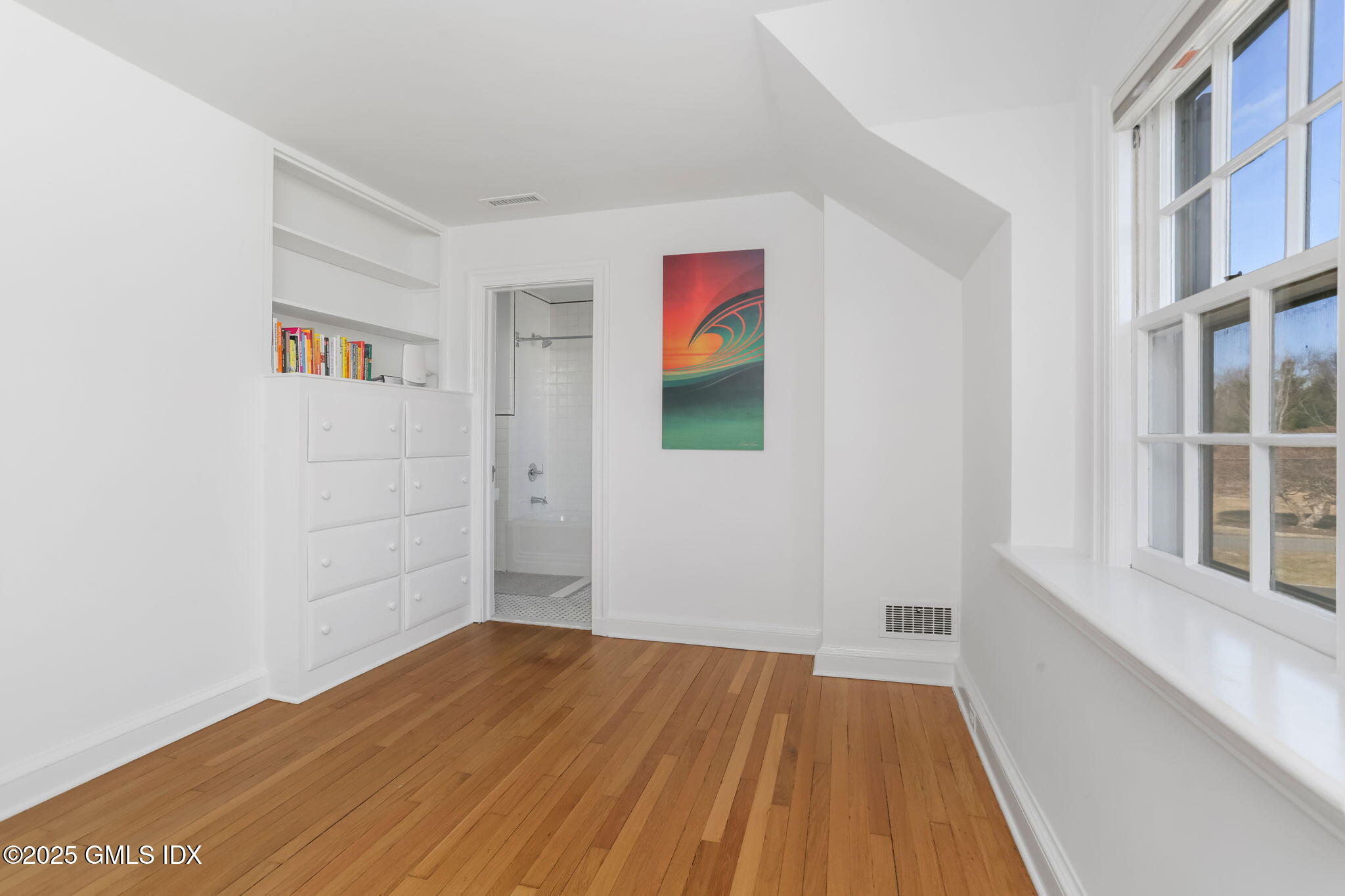 188 Stanwich Road Greenwich, CT 06830 - Photo 29 of 41 49-web-or-mls-188-stanwich-rd