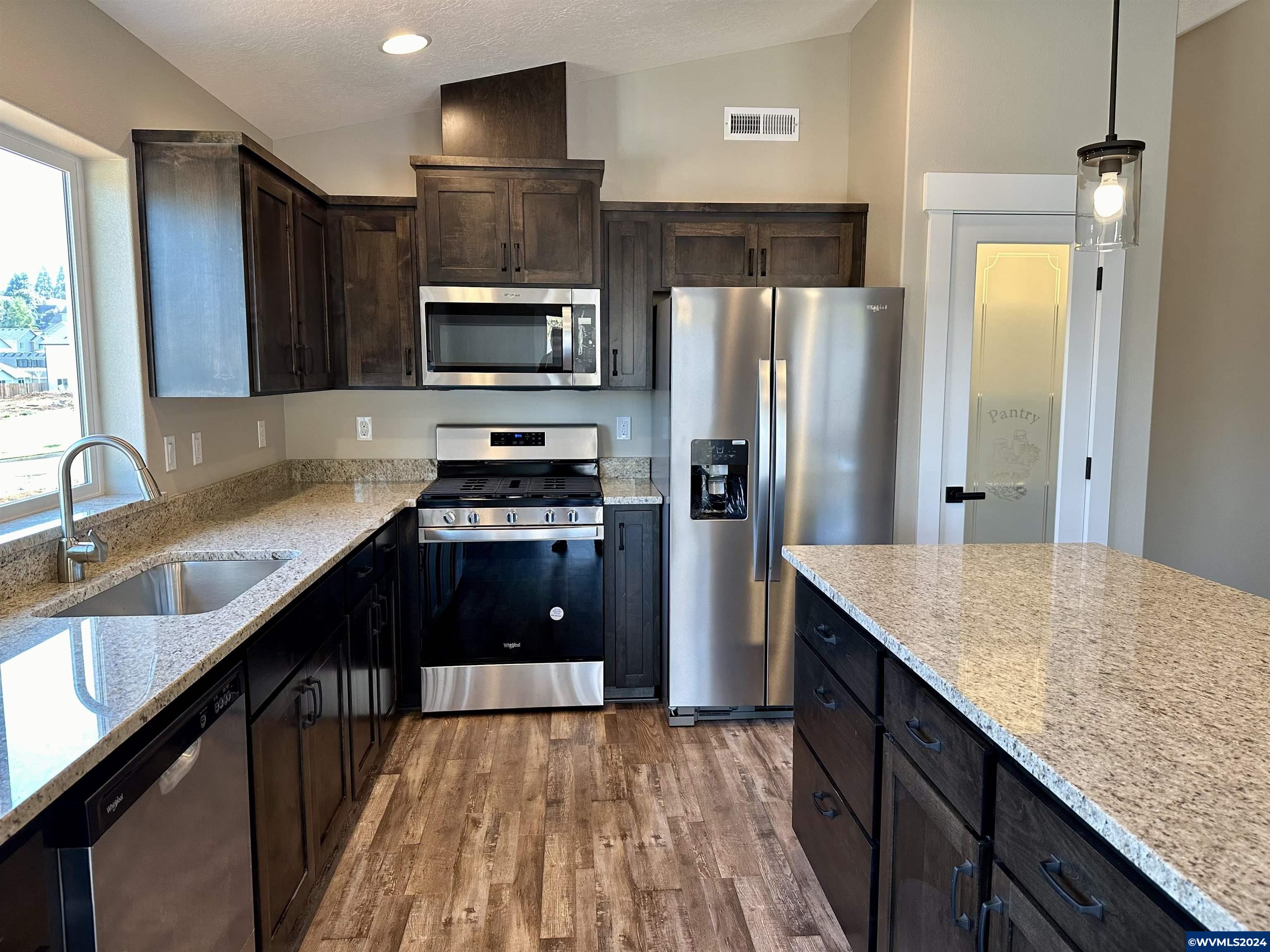 5618 Jeremy Vly Road Southeast Salem, OR 97306 - Photo 9 of 25 Gallery Image 9