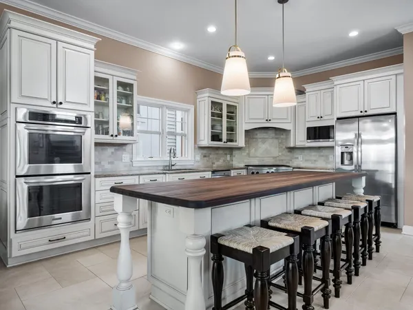 $1,598,000 | 57 North Shore Drive, South Haven, MI 49090