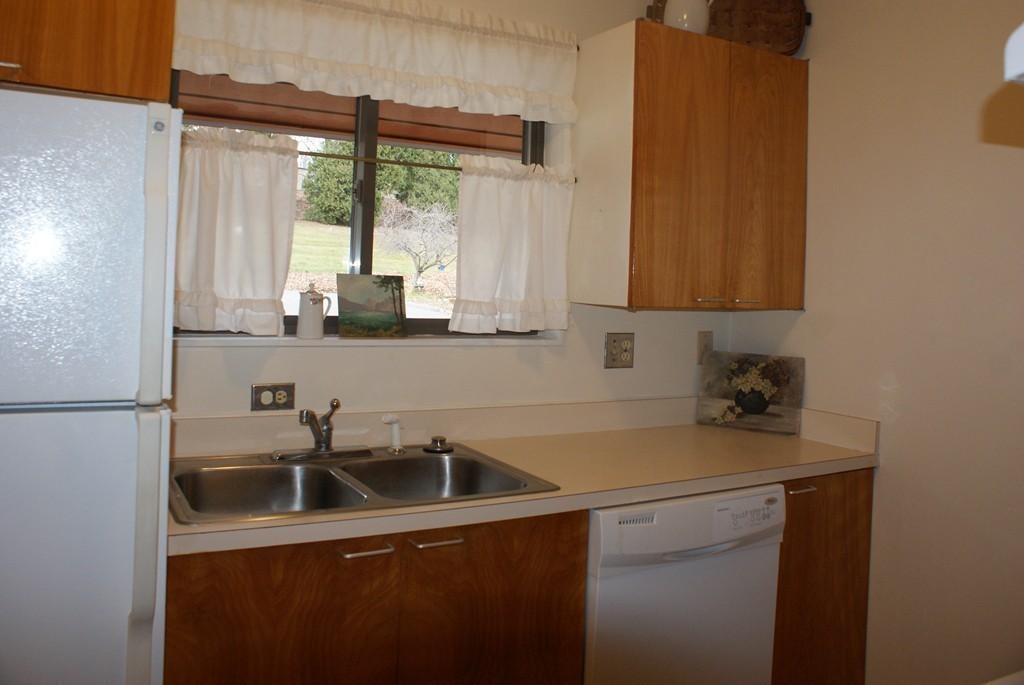 71 Spaulding Street, Unit 71 Amherst, MA 01002 - Photo 9 of 27 Gallery Image 9