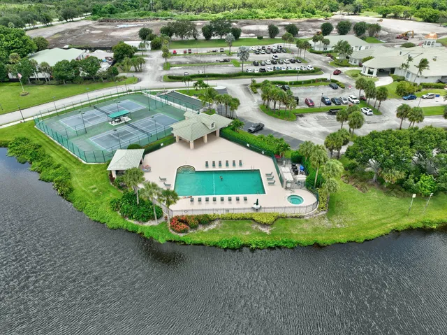 $564,000 | 3484 Southeast Cormorant Place, Hobe Sound, FL 33455
