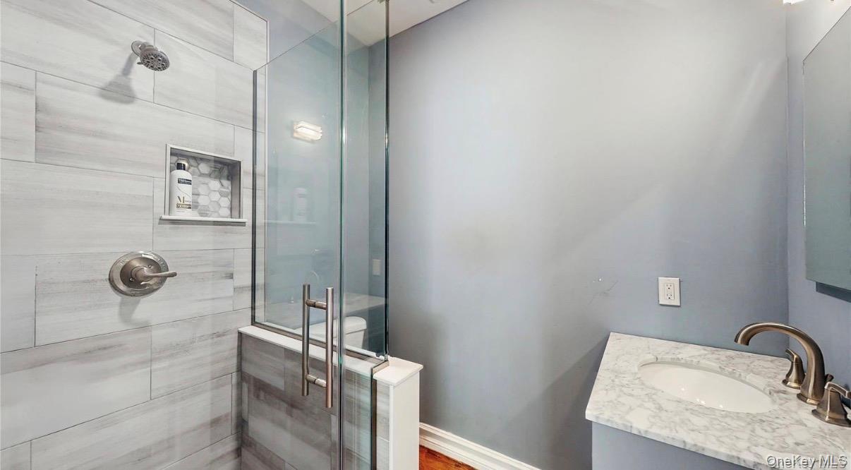 406 Duck Pond Road Locust Valley, NY 11560 - Photo 23 of 30