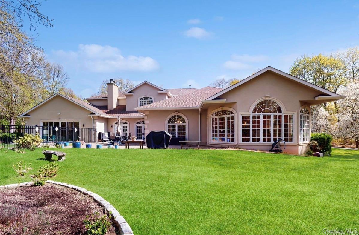 406 Duck Pond Road Locust Valley, NY 11560 - Photo 27 of 30