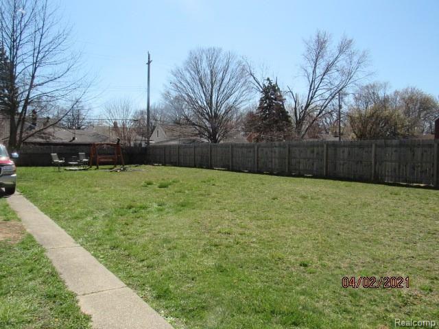 12308 Lansdowne Street Detroit, MI 48224 - Photo 3 of 29