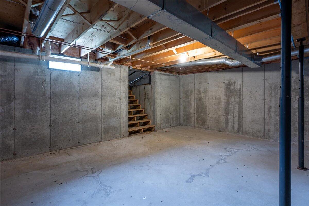 43 Tamarack Lane Cushing, ME 04563 - Photo 40 of 60 39-Tamarack Int-39 - Copy