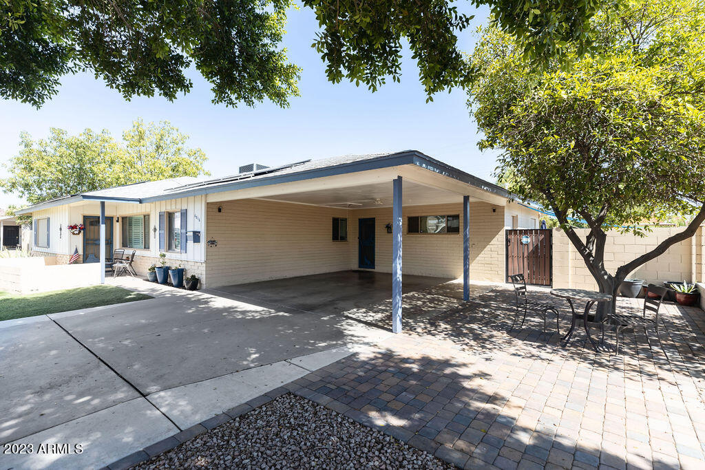6816 East Coronado Road Scottsdale, AZ 85257 - Photo 4 of 31 4