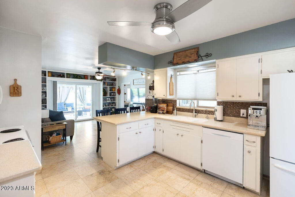 6816 East Coronado Road Scottsdale, AZ 85257 - Photo 10 of 31 23