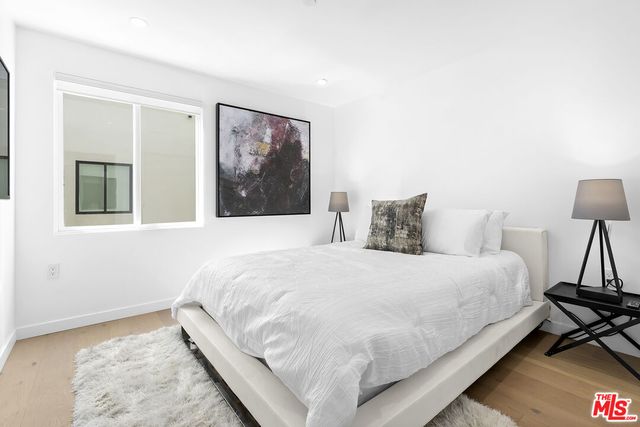 $6,995 | 1232 1/2 North Sycamore Avenue, Los Angeles, CA 90038