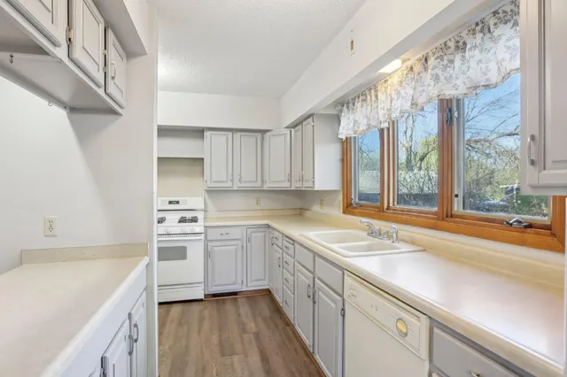 $219,900 | 13753 Forest Boulevard North, Hugo, MN 55038