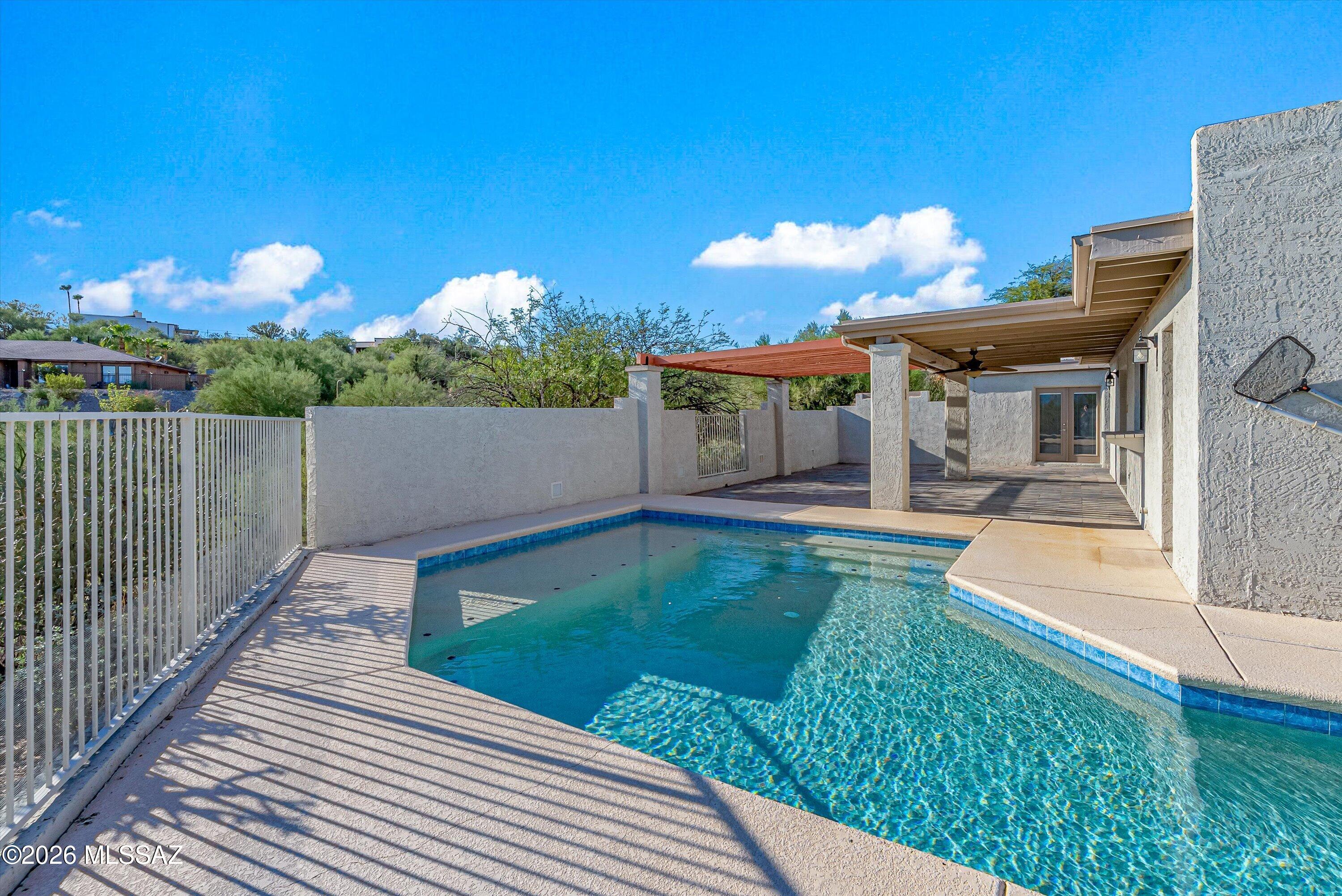 4725 North Craycroft Road Tucson, AZ 85718 - Photo 37 of 41 40-Pool Area