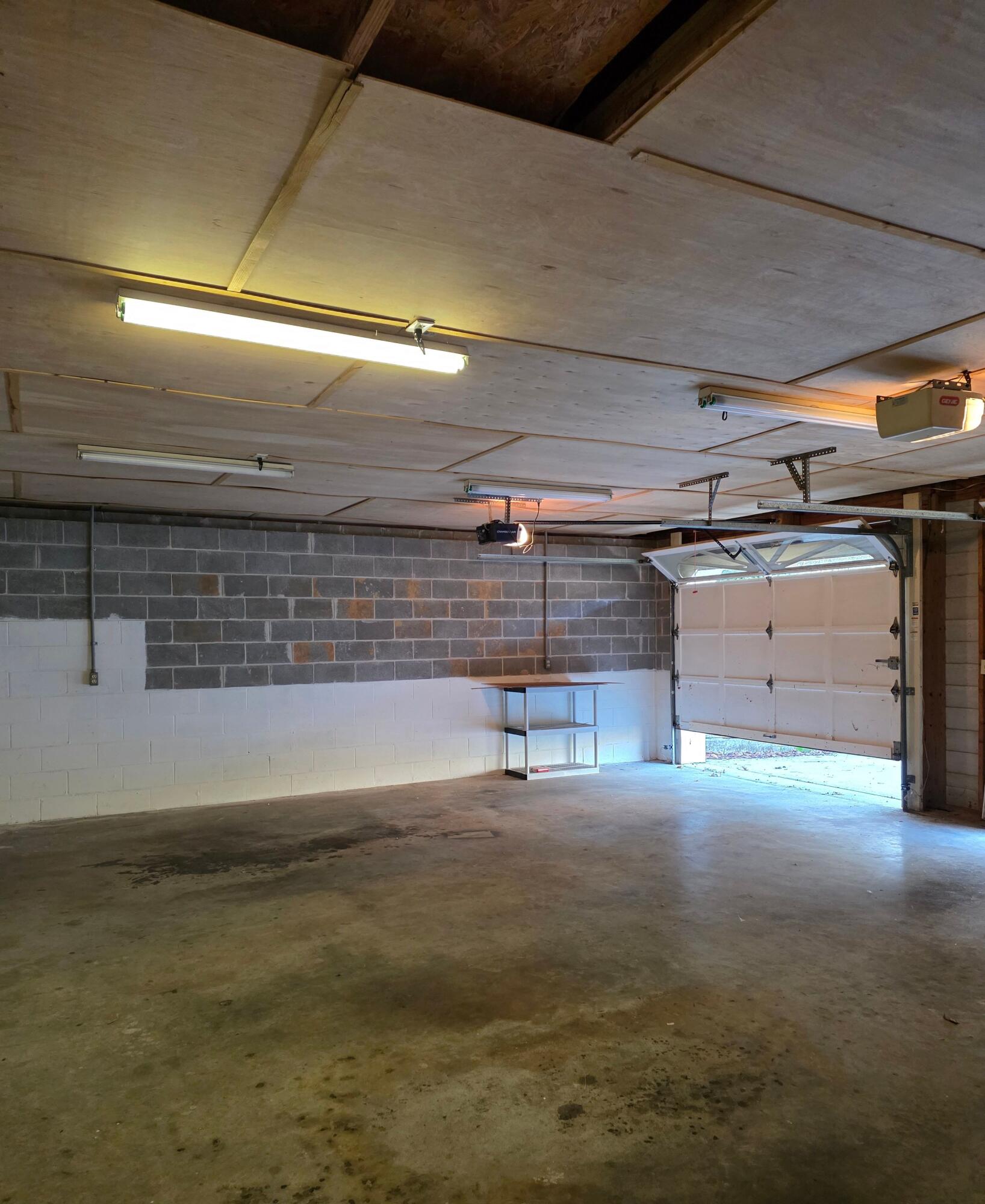 6626 Shirley Pond Road Harrison, TN 37341 - Photo 13 of 44 6626 SP garage pic