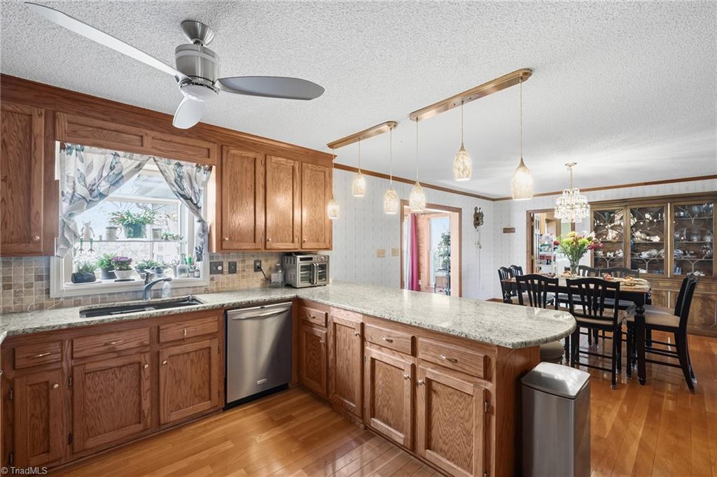 1924 Buck Shoals Road Hamptonville, NC 27020 - Photo 15 of 46 Kitchen Pic #3