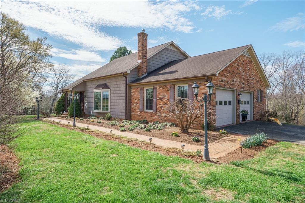 1924 Buck Shoals Road Hamptonville, NC 27020 - Photo 2 of 46 Front of house pic#2