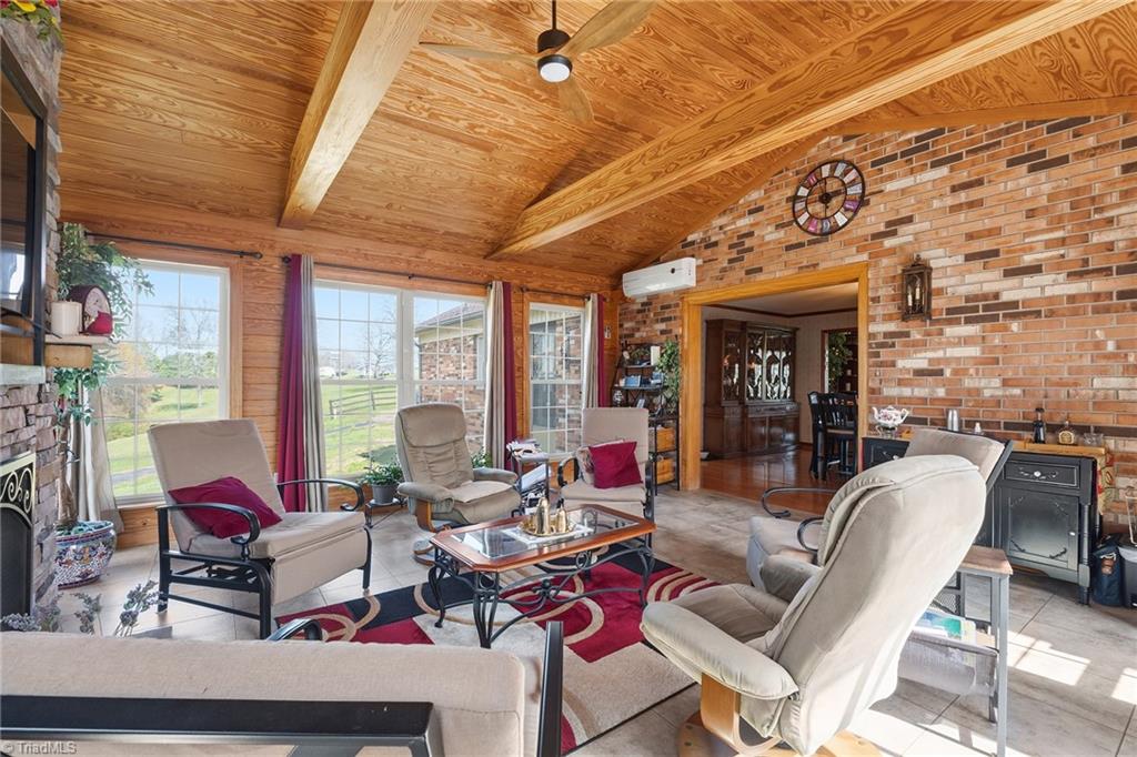 1924 Buck Shoals Road Hamptonville, NC 27020 - Photo 31 of 46 Sunroom Pic#4