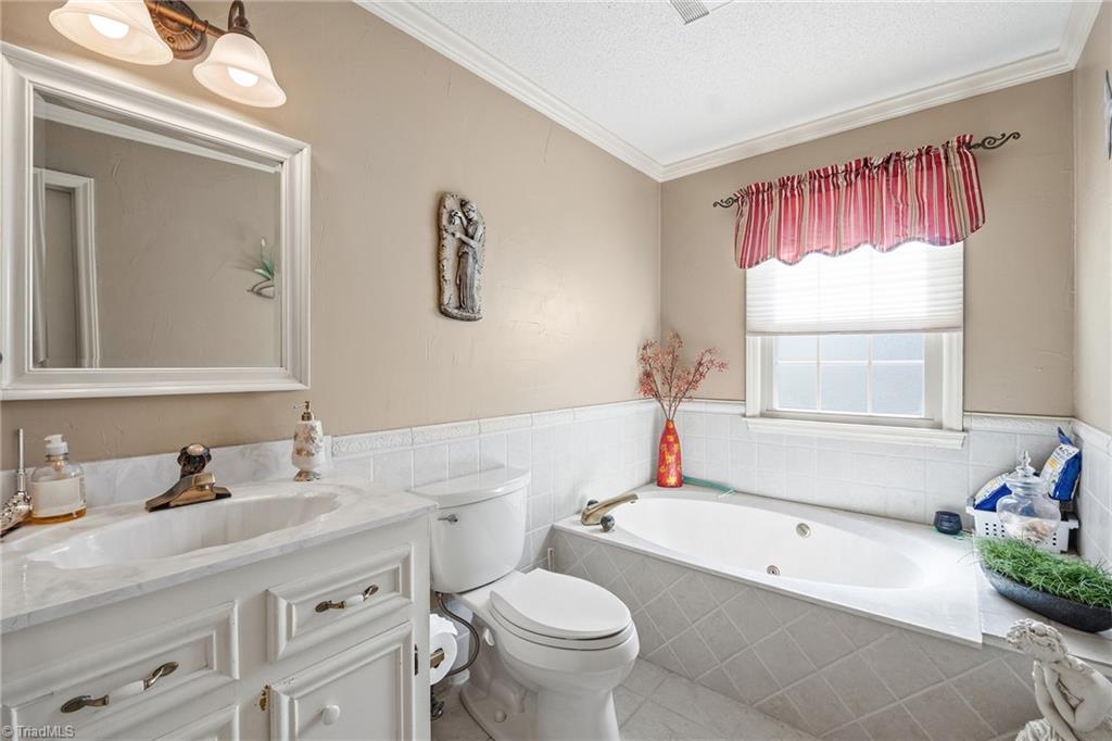 1924 Buck Shoals Road Hamptonville, NC 27020 - Photo 33 of 46 Full Bath Main Level