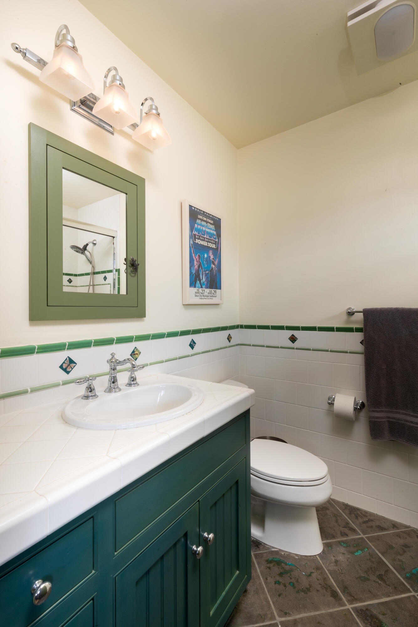 7320 Santos Lompoc, CA 93436 - Photo 23 of 37 a bathroom with a toilet sink and mirror