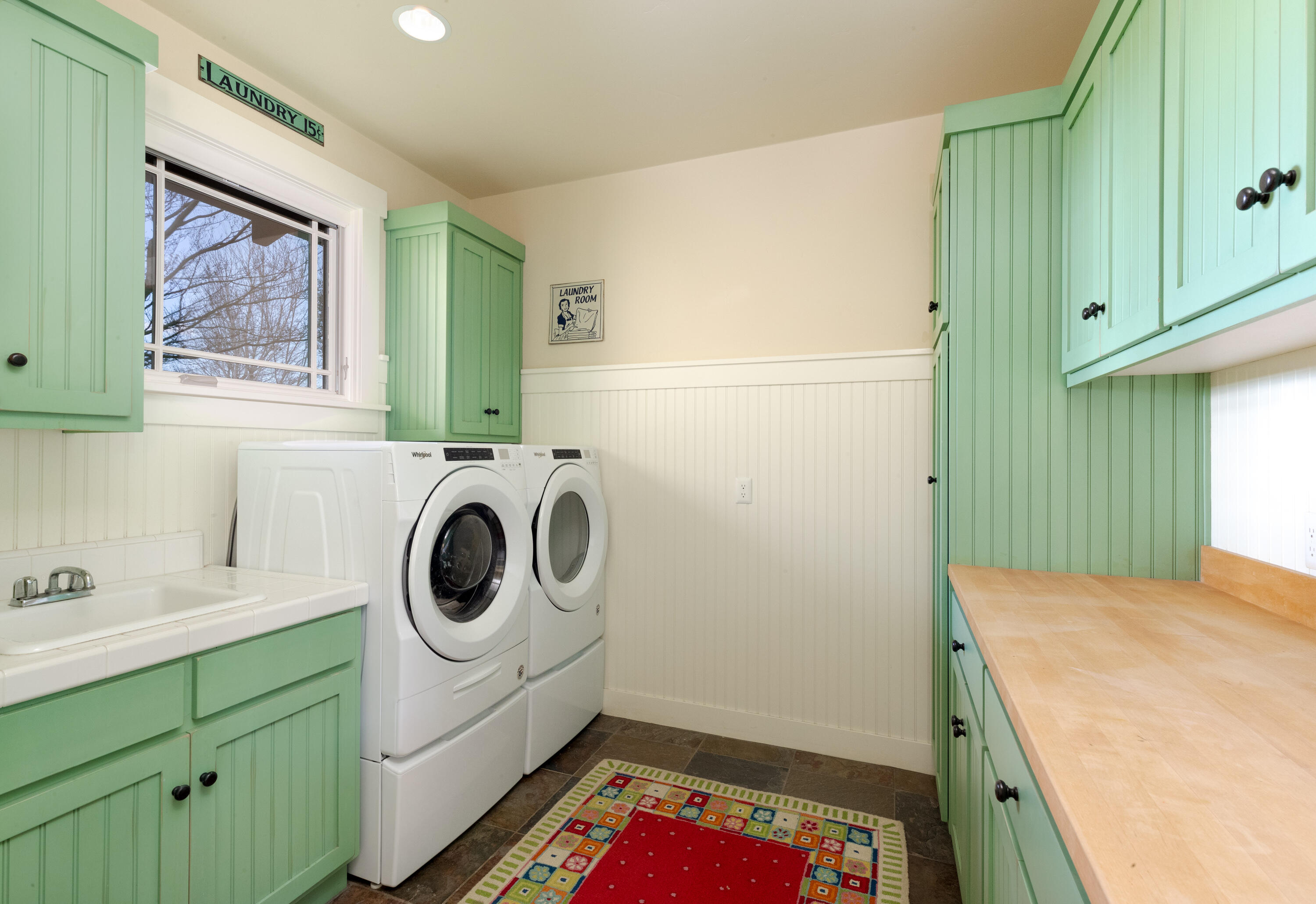 7320 Santos Lompoc, CA 93436 - Photo 26 of 37 a utility room with sink dryer and washer