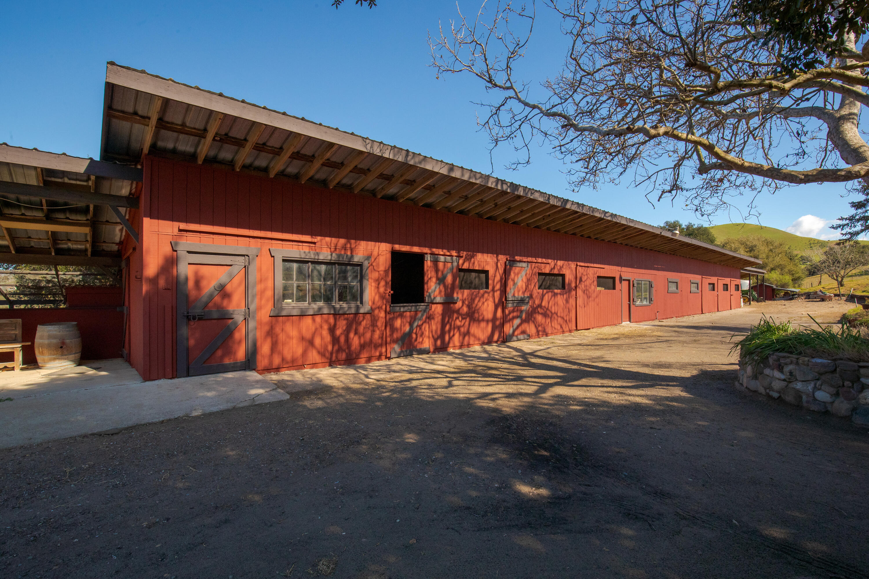 7320 Santos Lompoc, CA 93436 - Photo 27 of 37 a view of street with large building
