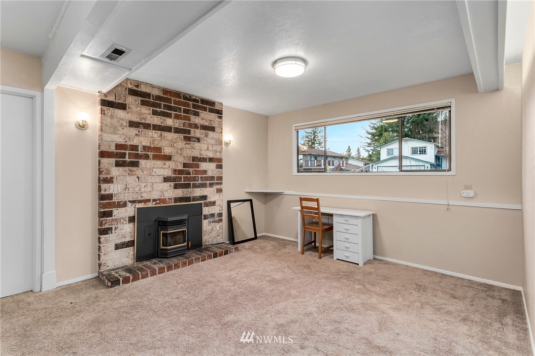 2412 171st Place Southeast Bothell, WA 98012 - Photo 13 of 23 Gallery Image 13