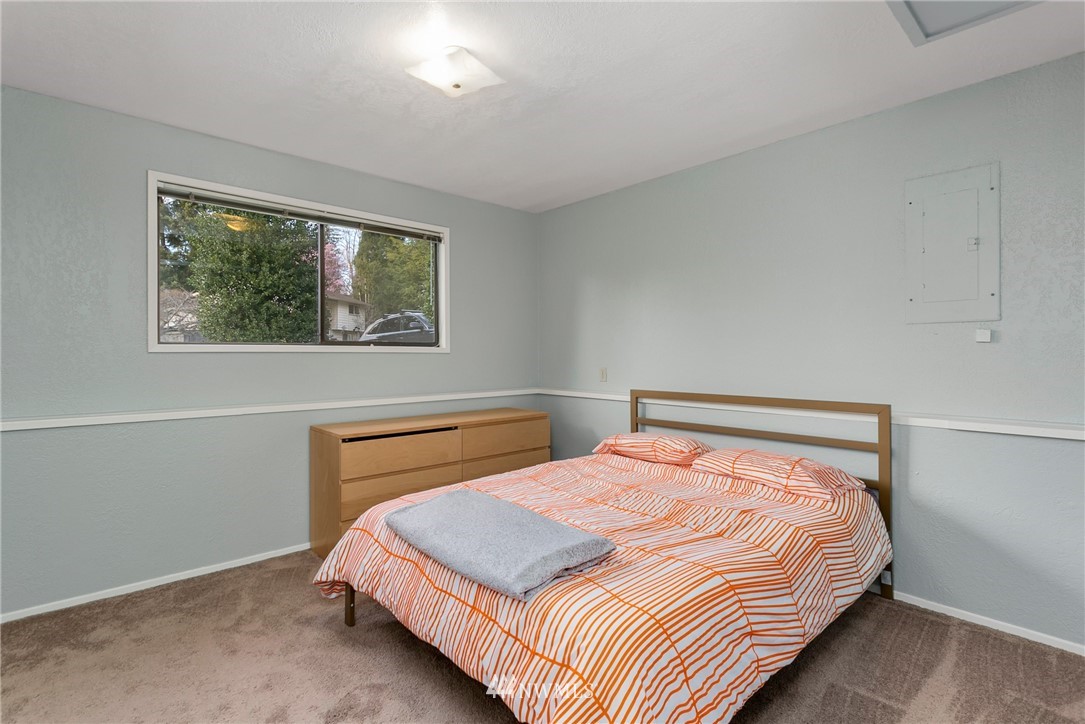 2412 171st Place Southeast Bothell, WA 98012 - Photo 17 of 23 Gallery Image 17